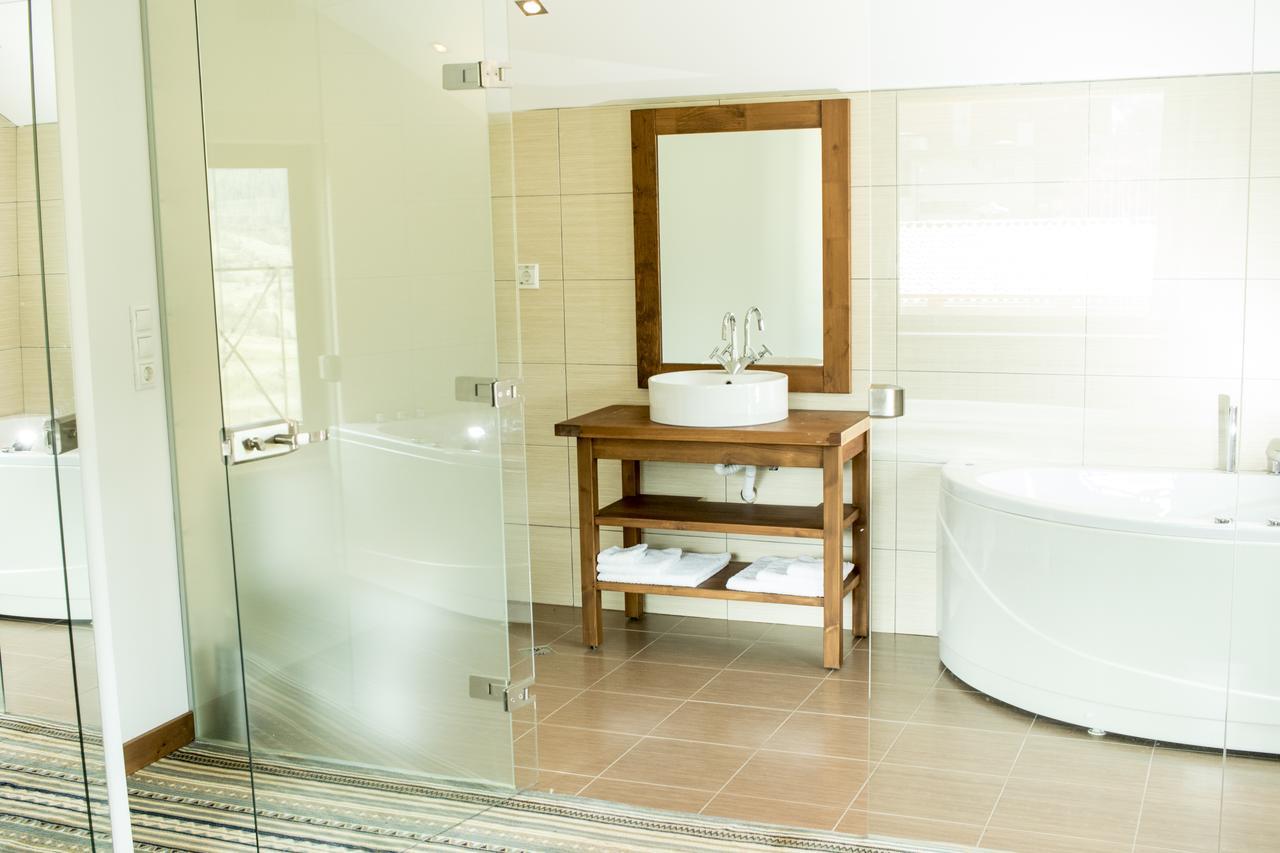 Boutique Hotel The White Pine サモコフ エクステリア 写真