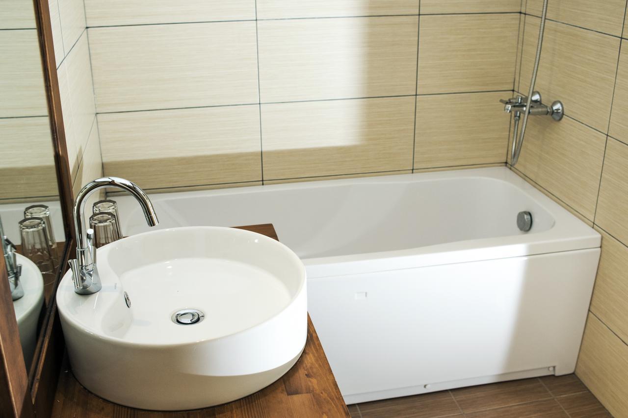 Boutique Hotel The White Pine サモコフ エクステリア 写真